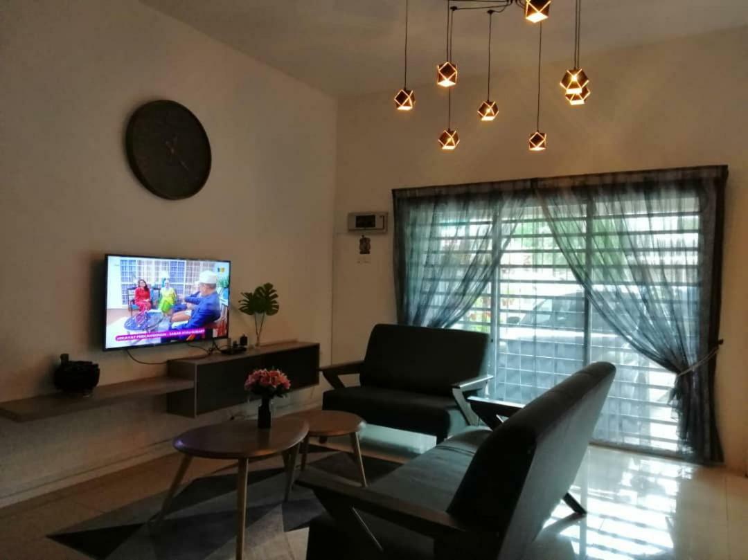 Alyaleesya Homestay Teres Brinchang Extérieur photo